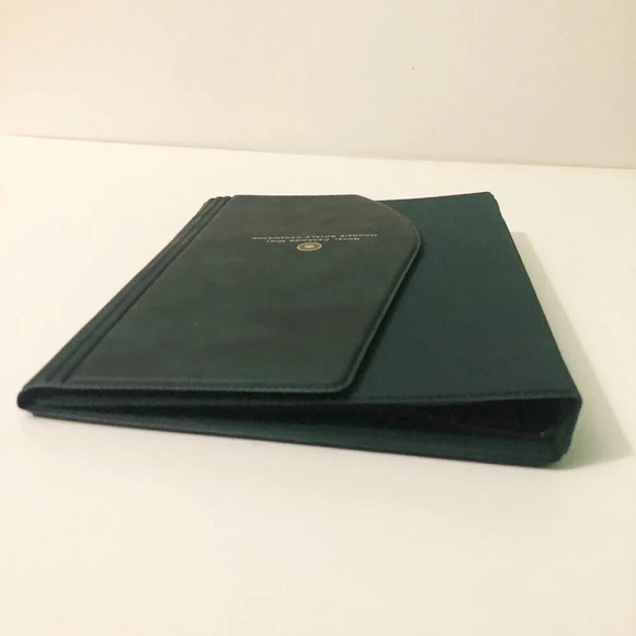 Royal Canadian Mint Empty Coin Album Folder - Picture 5 of 16